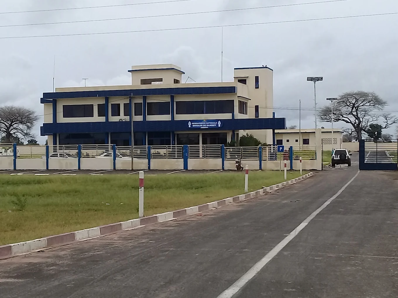 Gendarmerie Bambey – porche d'entrée